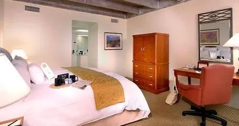 Hotel Cottonwoods & 3*