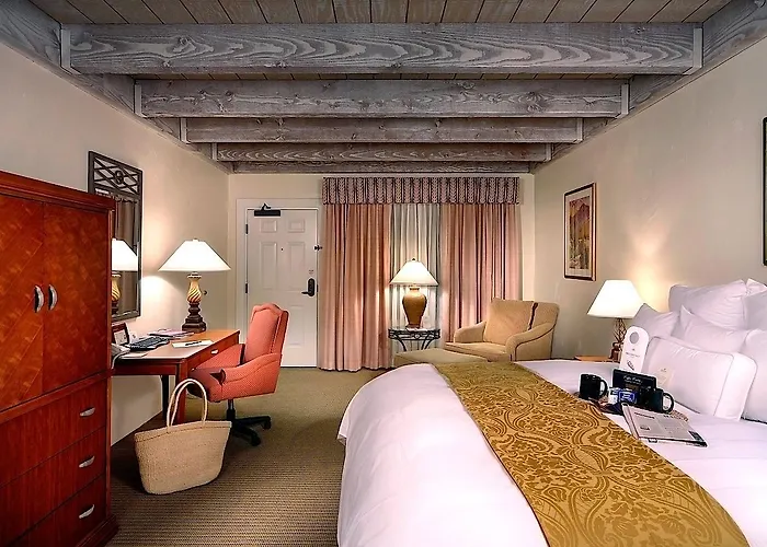 Hotel Cottonwoods &