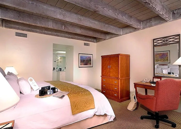 Hotel Cottonwoods & 3*