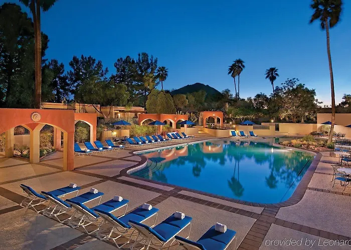 Cottonwoods & Hotel 3*